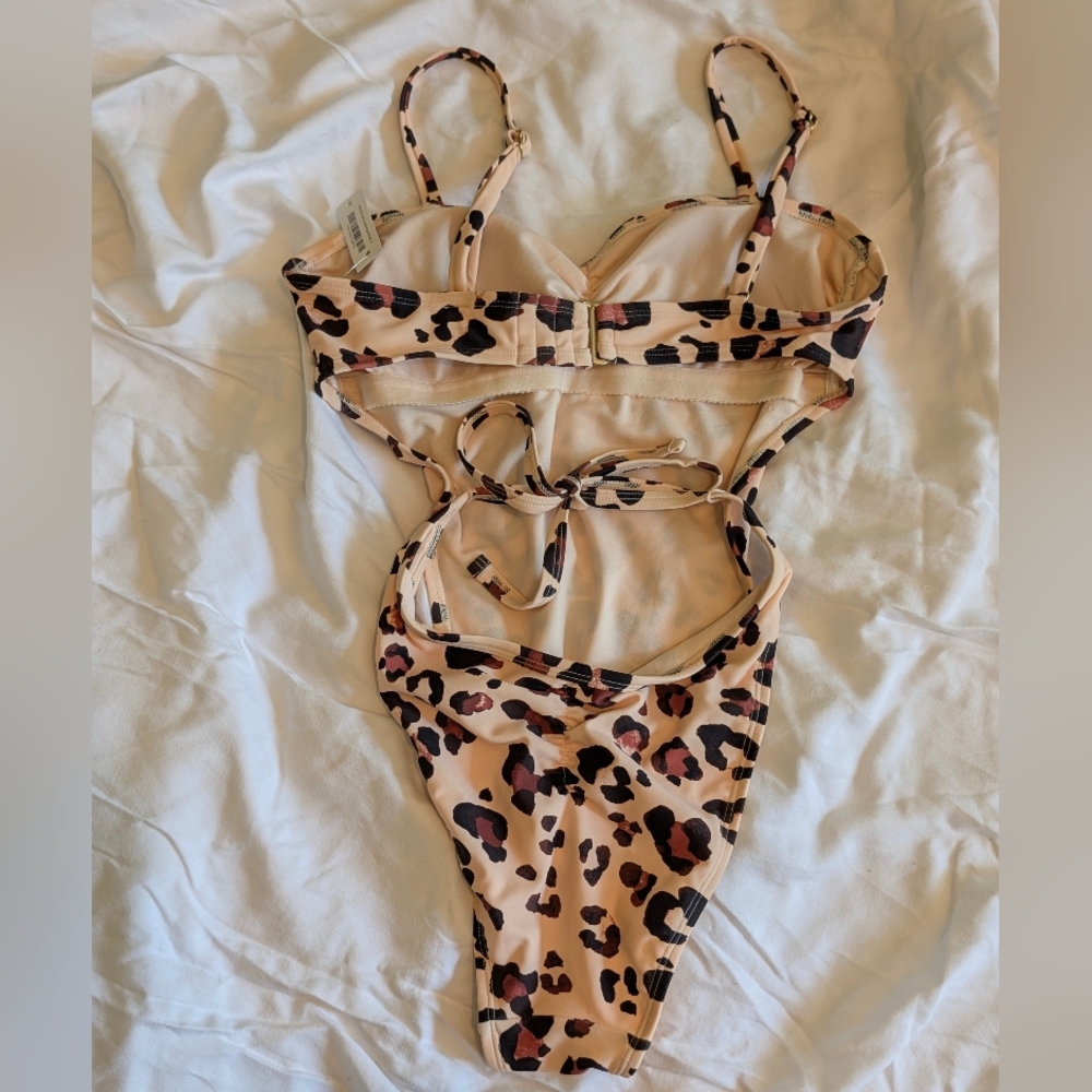 Adore Me Leopard Lace Up Swimsuit NWT $20 - Picture 2 of 6
